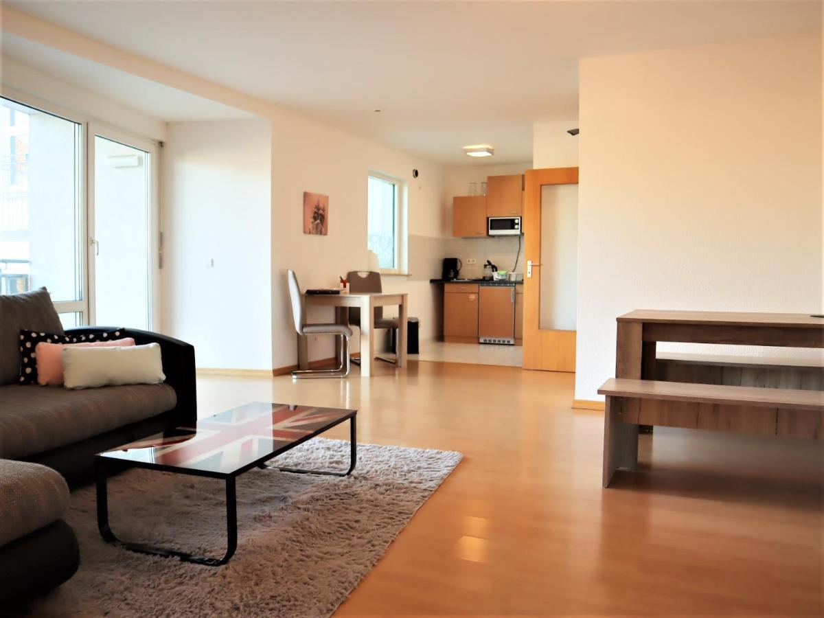 Ferienwohnung Am Clara Park ไลป์ซิก ภายนอก รูปภาพ