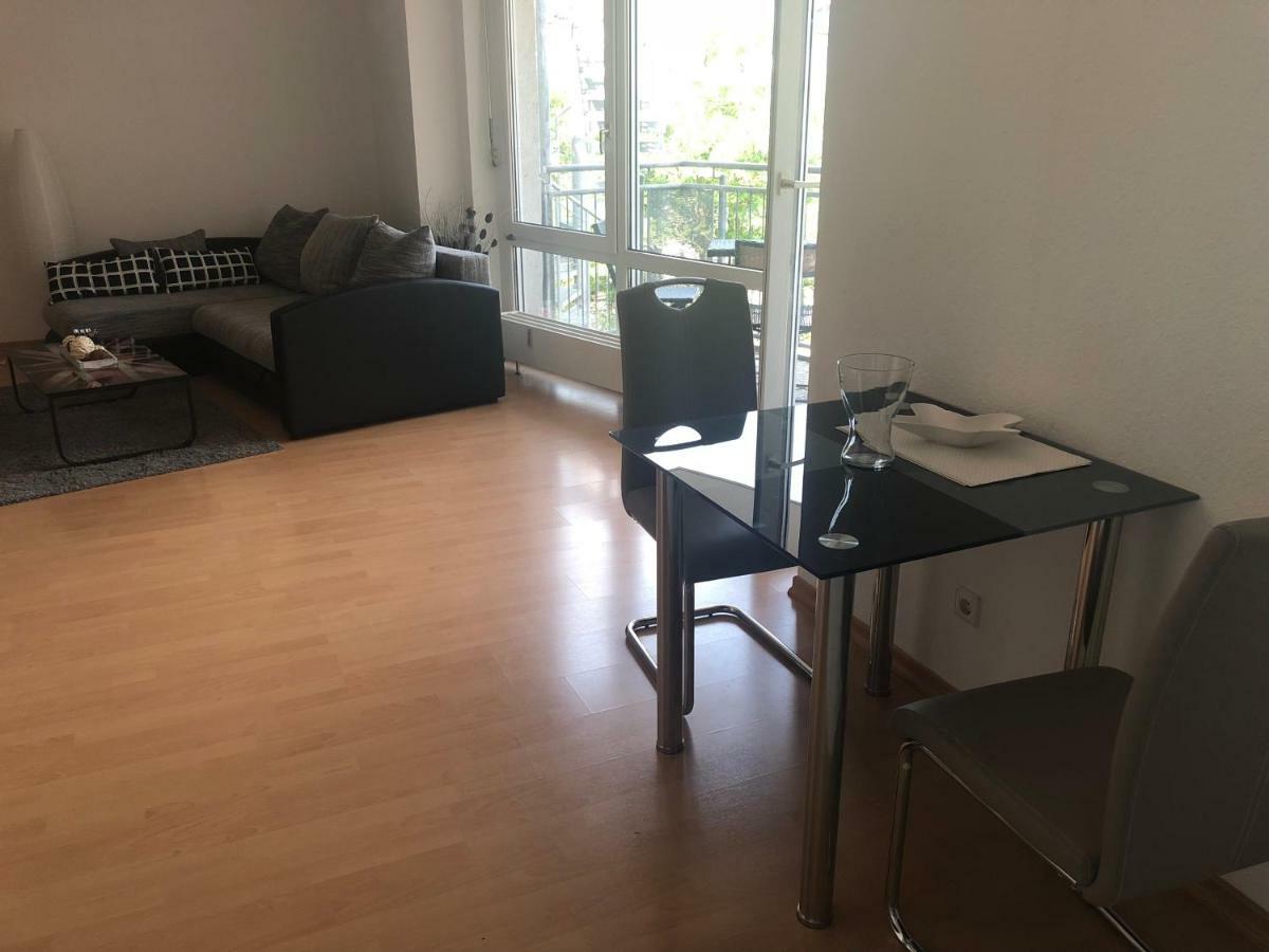 Ferienwohnung Am Clara Park ไลป์ซิก ภายนอก รูปภาพ